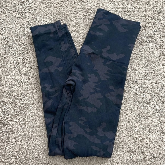 SPANX Seamless Legging NEW - Picture 1 of 5